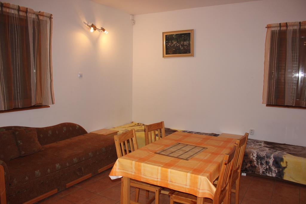 Apartmany Vinné Zimmer foto
